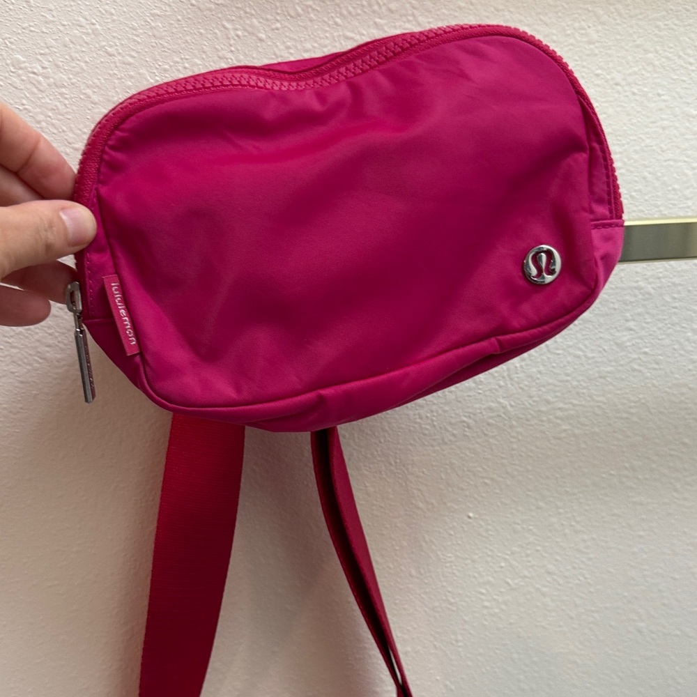 lululemon athletica Fuchsia Crossbody Bag